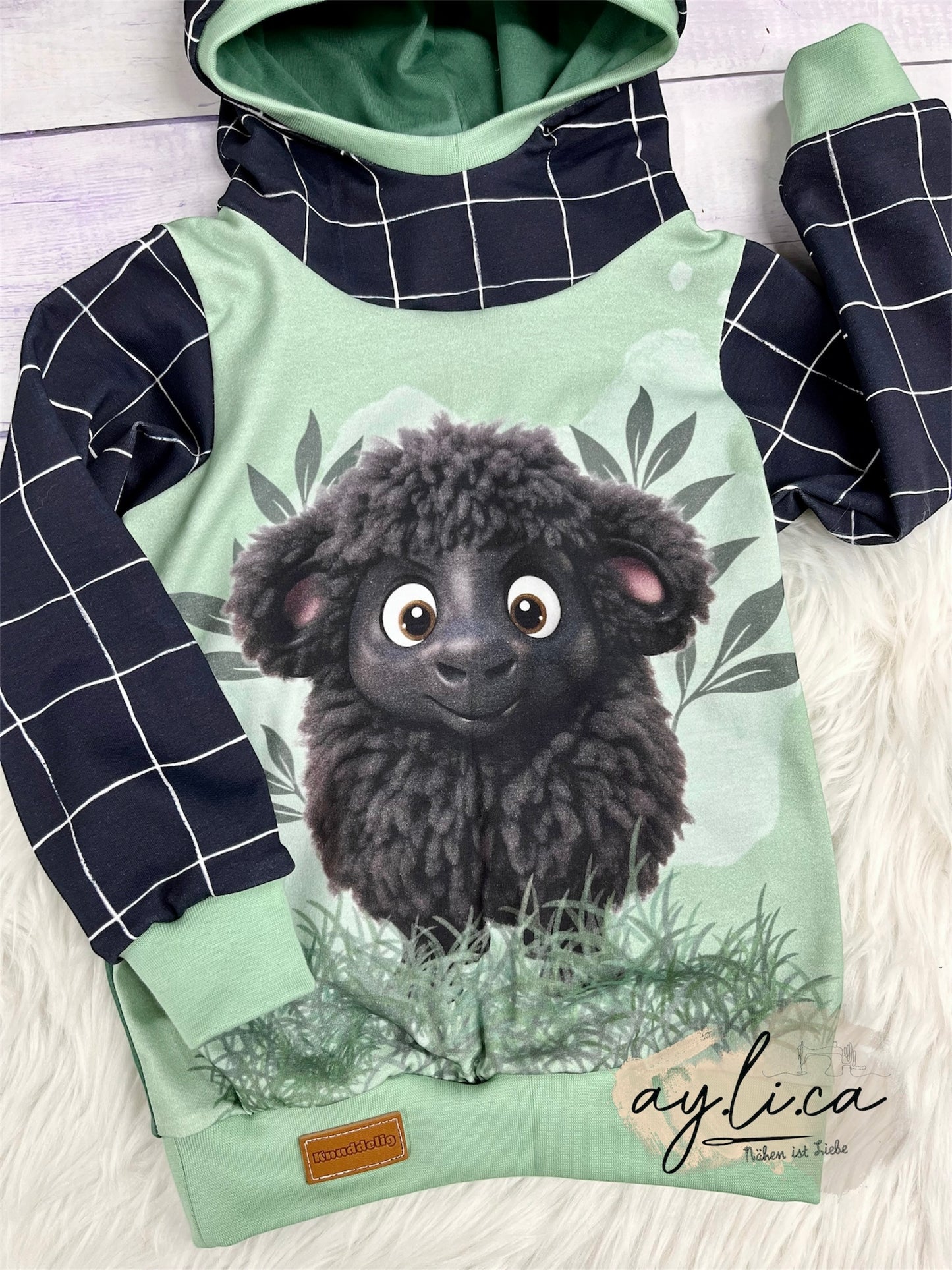 HOODIE SCHAF GR.104